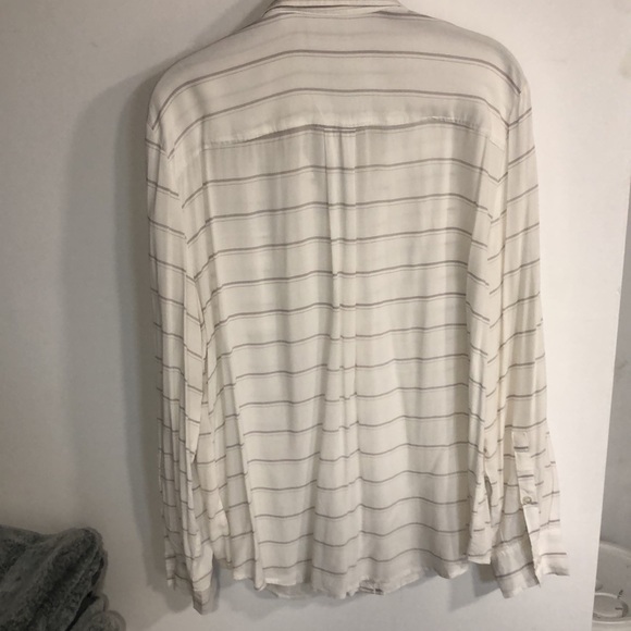 Blouse - Picture 2 of 3